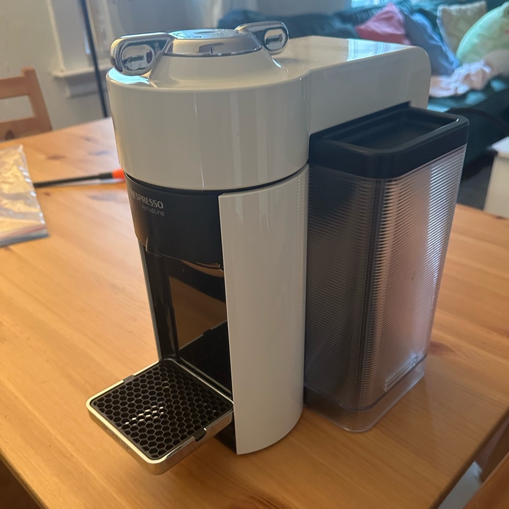 Nespresso vertu line coffee machine